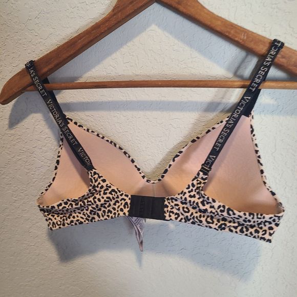 Victoria's Secret Push Up Leopard Cheetah Tshirt Lined Bra size 32A EUC - Picture 7 of 8